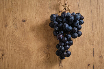 single bunch of grapes fruit