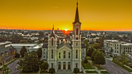 Fototapeta na wymiar First Presbyterian Church at sunrise in Columbus, Georgia