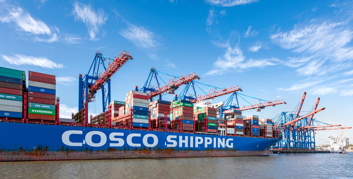 Container ship of Chinese Cosco shipping lines at Tollerort HHLA Terminal in Hamburg, October 24, 2022