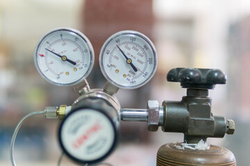 Pressure Gauge, pressure gauge on a gas regulator in a laboratory analytical equipment. - obrazy, fototapety, plakaty