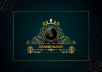 Fototapeta na wymiar Letter S Gold Luxury Crown Logo Concept, Royal Premium Logo Template Vector.
