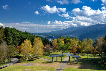 Fototapeta na wymiar 長野県・茅野市 秋の永明寺山公園の風景
