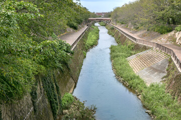 Obraz premium 石神井川（東京都練馬区石神井町、平成みあい橋から）