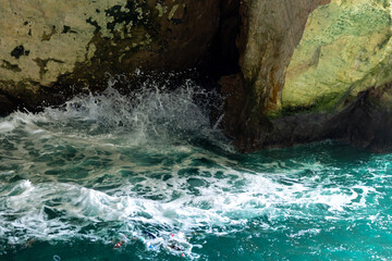 Fototapeta na wymiar water in the cave