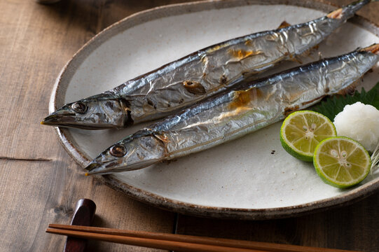 秋刀魚塩焼き の画像 1 547 件の Stock 写真 ベクターおよびビデオ Adobe Stock