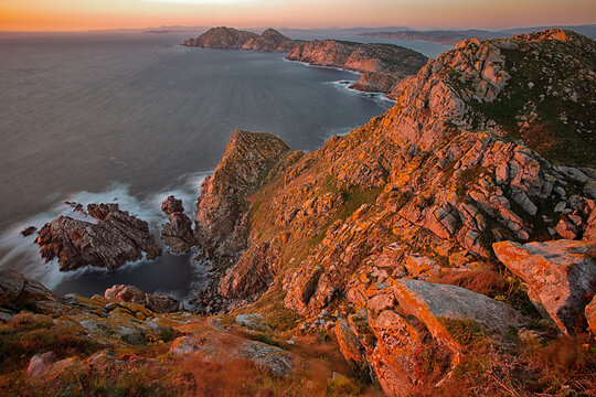 C&Atilde;&shy;es Islands. Islas Atl&Atilde;&iexcl;nticas National Park. Pontevedra province. Spain