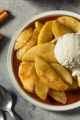 Homemade Cinnamon Baked Apples