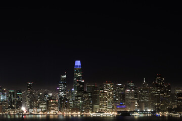 Fototapeta premium City Skyline at Night in San Francisco California 