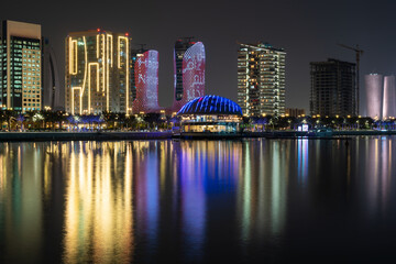 Fototapeta na wymiar Beautiful night view of Lusail Marina City promenade.