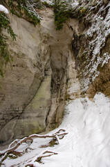 Fototapeta na wymiar cliff in winter