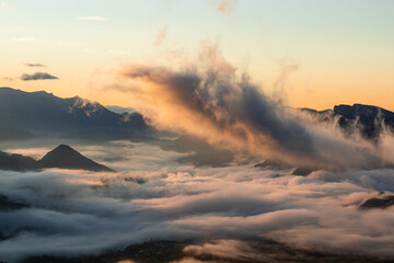 Niebla al amanecer. Catalunya