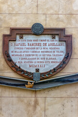 Placas homenajes a prohombres en Toledo