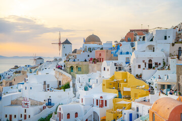 Santorini Sunset, Oia © Kyrenian