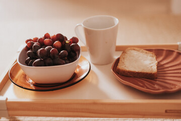 bowl of grapes