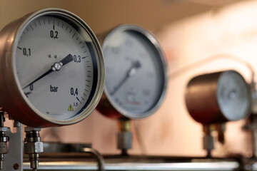 pressure meter and other mechanical gauges