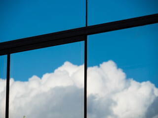 Fototapeta premium 窓の雲