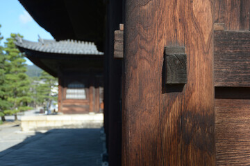 妙心寺　仏殿の柱　京都市右京区花園