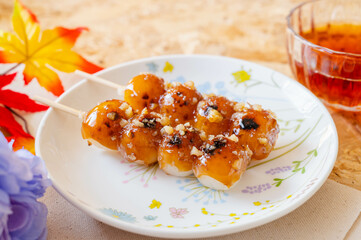 お茶とみたらし団子