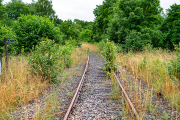 Voie ferrée abandonnée