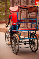 Bicicleta taxi en Delhi, India.