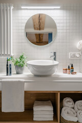 Fototapeta na wymiar Bathroom interior in modern apartment or luxury hotel