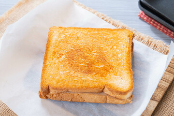 焼き上がったホットサンド