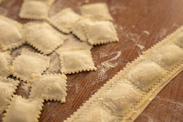 Ravioli de espinaca y ricotta caseros artesanales