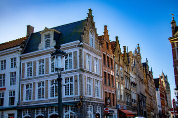 Fototapeta na wymiar maisons, rues, et autres bâtiments de la ville de Bruges