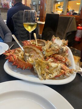 spider crab restaurant platter for two