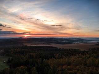 Obraz premium morning romantic sunrise sky panorama