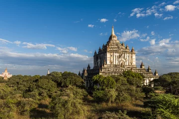 Poster Thatbyinnyu pagoda in Bagan in Myanmar © Fyle