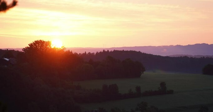 Timelapse of a sunset in the Morning with nature in the forground
