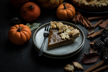 tarte potiron châtaigne épices fait maison thanksgiving halloween feuilles pâte sablée