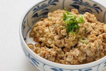 挽肉と豆腐の卵とじ