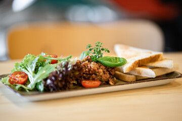 beef tatar with toast