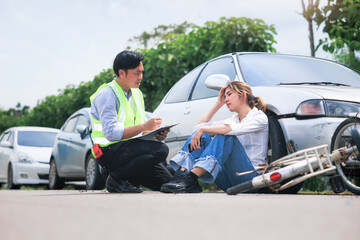 Accident, crash or collision of auto car, bicycle at outdoor. Include people i.e. insurance officer...