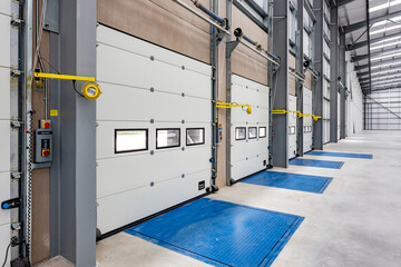 Loading doors of a warehouse