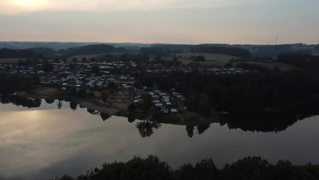 Bevertalsperre n&auml;he H&uuml;ckeswagen - See im Sp&auml;tsommer - Drohne