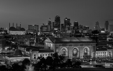 black and white photo of Kansas City at night