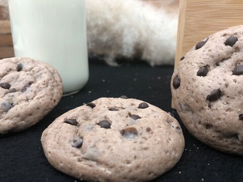 Artisanal cookies with chocolate chismas and added