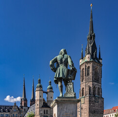 Händel Statue und Roter Turm in Halle