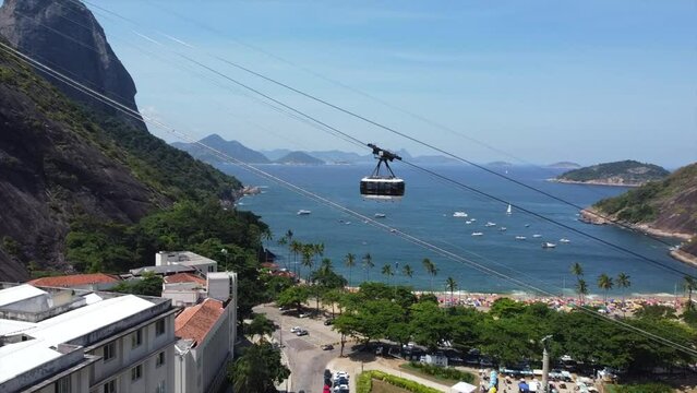 Sugarloaf Mountain Cable Car Going up and down facing Ocean. Praia Vermelha
Rio de Janeiro, Brazil by Drone 4k
Aerial Nature + Travel