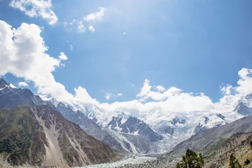 Cercles muraux Nanga Parbat Glacier Fairy Meadows Vue sur les montagnes du Nanga Parbat