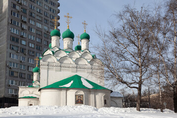 Fototapeta na wymiar The church of Simeon Stylite on Povarskaya on Novy Arbat Street in winter Moscow. Russia