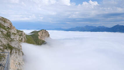 Niebla en el valle en Fuente Dé