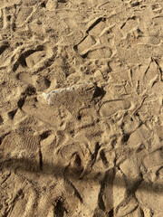 traces on sand
