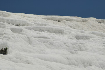 Fototapeta premium Travertine Terraces at Pamukkale in Denizli, Turkiye