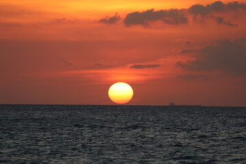 Sonnenuntergang über Ozean