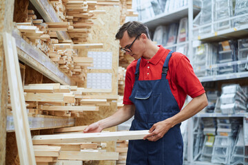 sales consultant standing near the laminate rack.