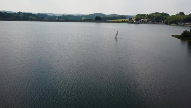 Segeln auf der Bevertalsperre in K&auml;fernberg H&uuml;ckeswagen